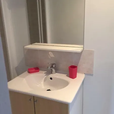 Le Jasmin Apartment *